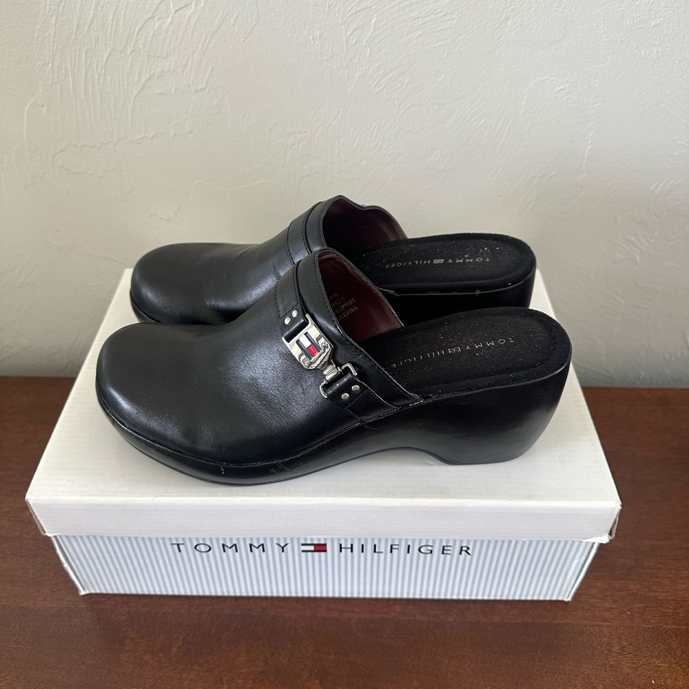 Tommy Hilfiger Black Leather Mules